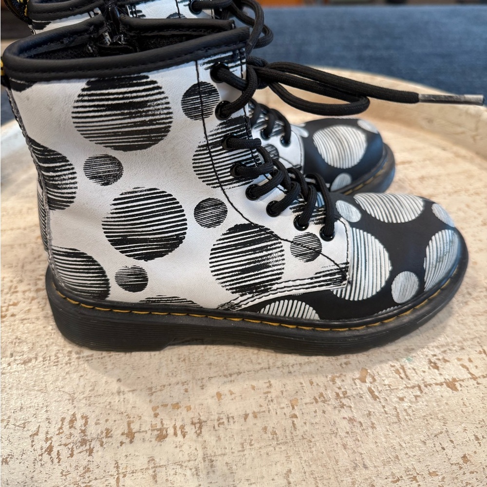 Dr. Martens Black and White polka dot Patterned Boots size us 1